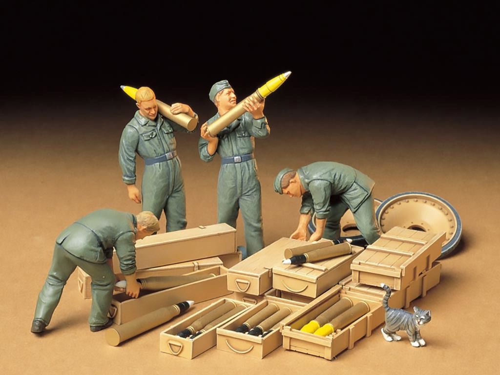 Tamiya 1/35 Scale German Tank Ammo-Loading Crew Military Figures