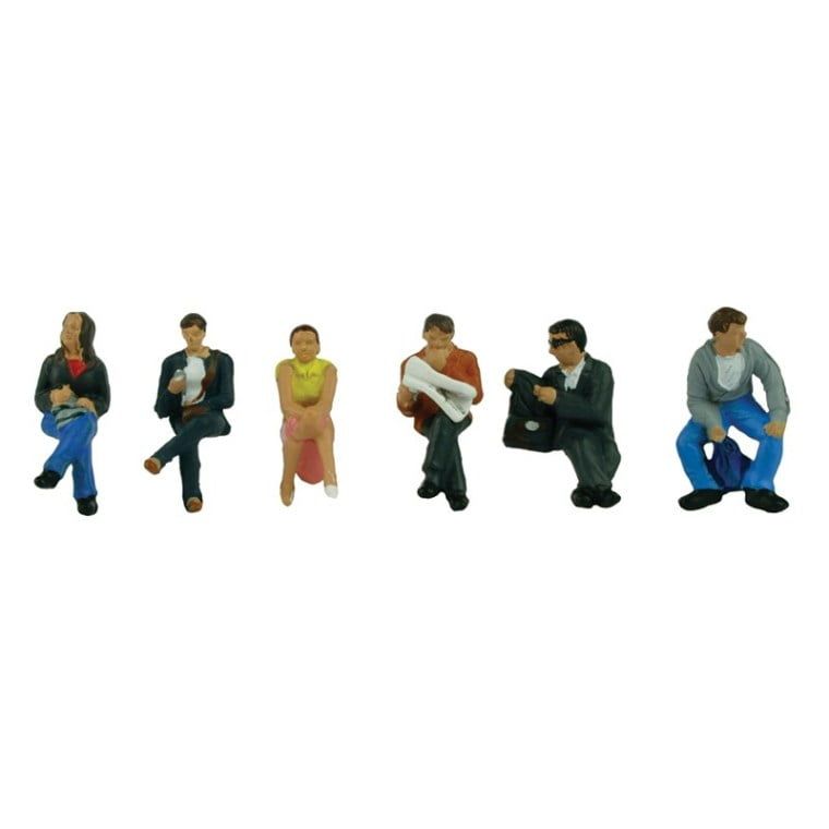 Branchline Station Passengers Sitting 36-045 OO Gauge