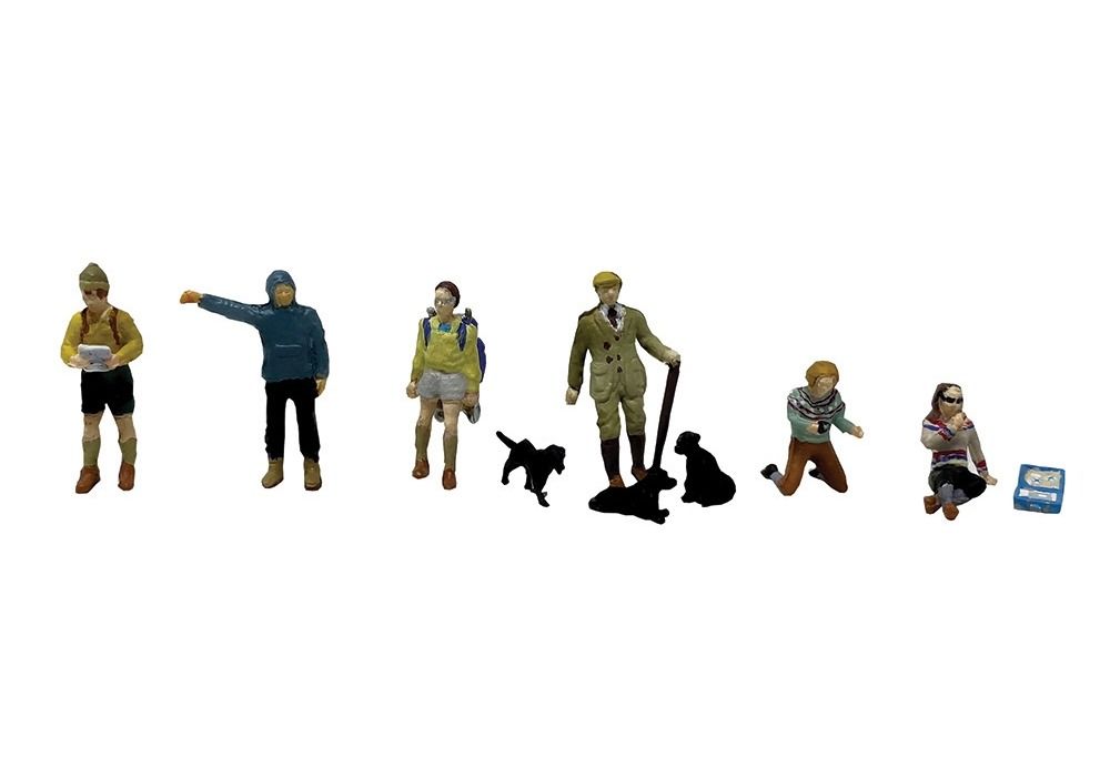 Branchline Hikers and Dog Walkers OO Gauge