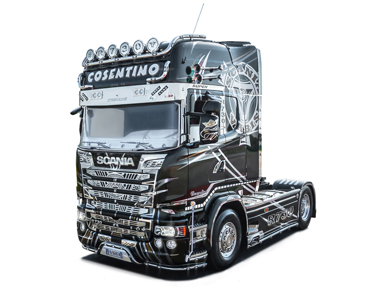 Italeri 1/24 Scania R730 Streamline Show Truck Model Kit
