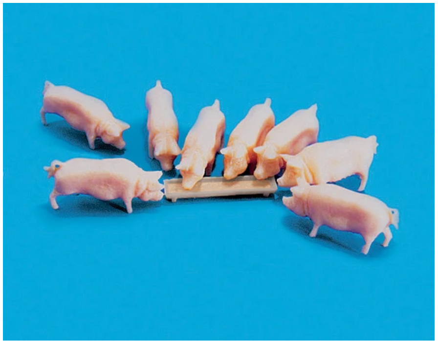 Peco Pigs & Trough OO Gauge
