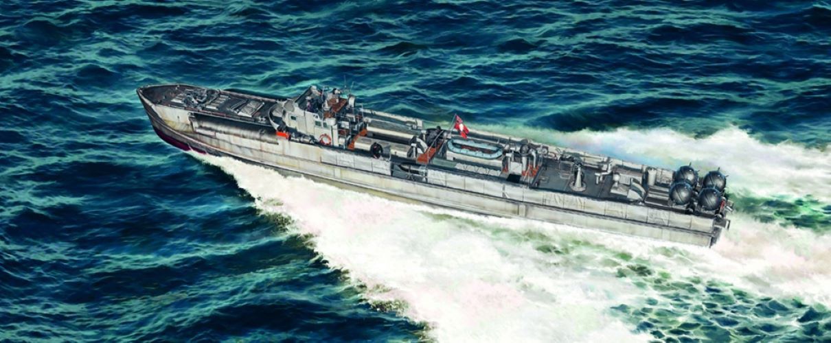 Italeri 1/35 Scale Schnellboot S-26/S-38 Model Kit