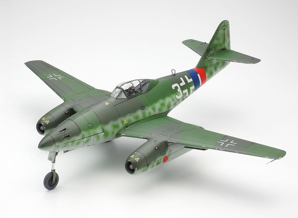 Tamiya 1/48 Scale Messerschmitt Me 262 A-1a Model Kit