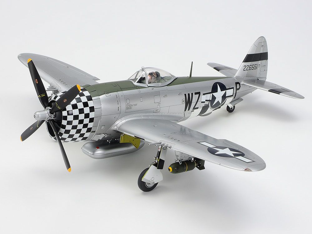Tamiya 1/48 Scale Republic P-47D Thunderbolt Bubbletop Model Kit