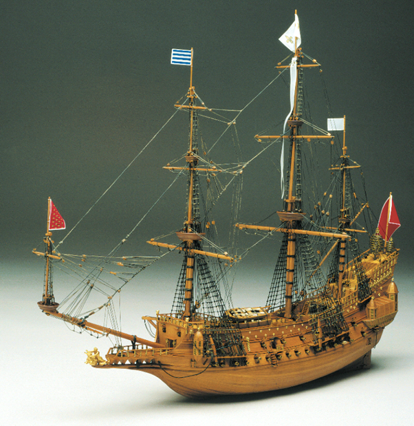 Mantua Models 1/98 Scale La Couronne Model Kit