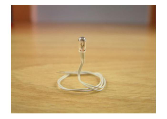 Clear 3v Grain of Wheat Bulbs