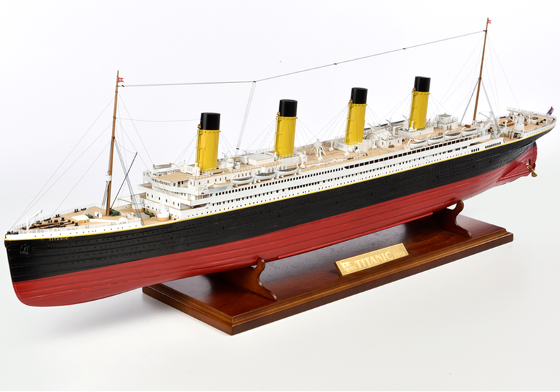 Amati 1/250 Scale Titanic RMS 1912 Model Kit