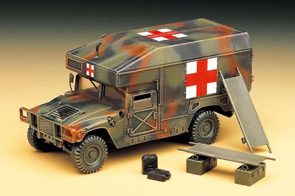 Academy 1/35 Scale US M977 Maxi Ambulance Model Kit