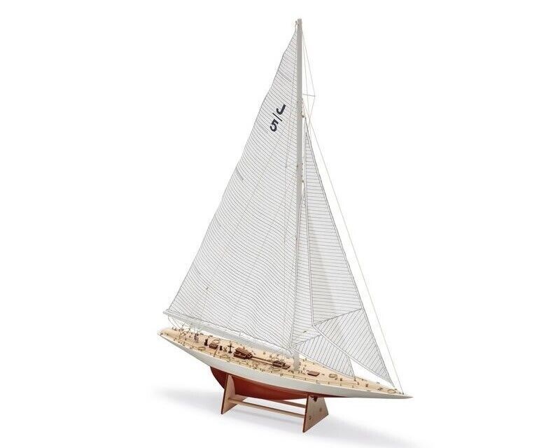 Amati 1/80 Scale Rainbow with Polystyrene Hull Model Kit