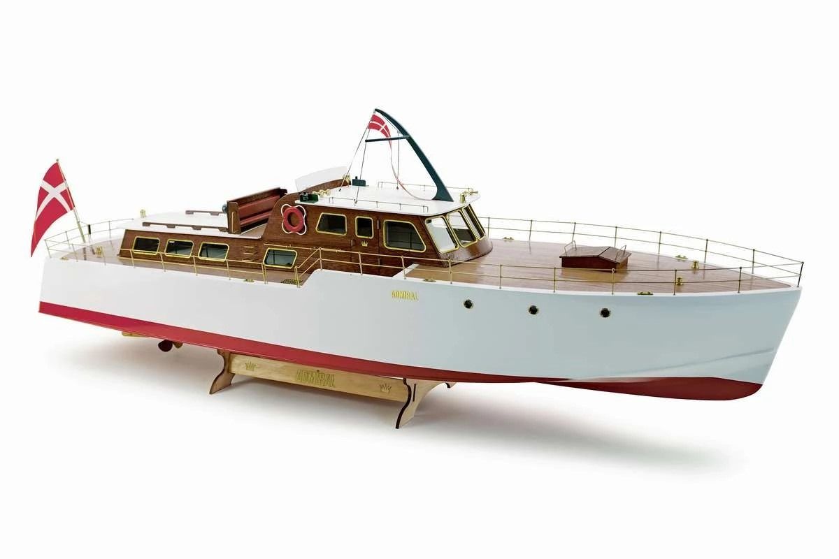Billing Boats 1/20 Scale DMI Admiral Model Kit