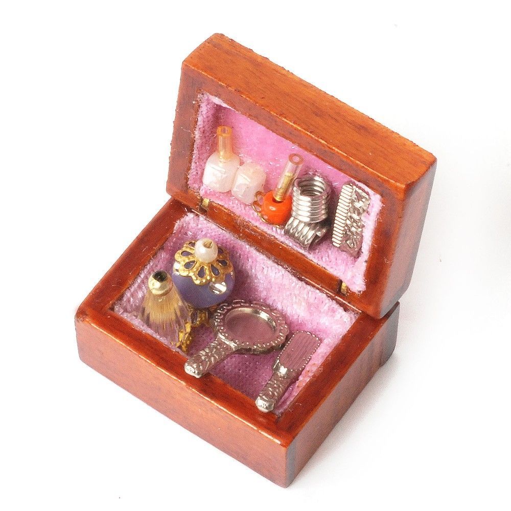 Vanity Box for 12th Scale Dolls House