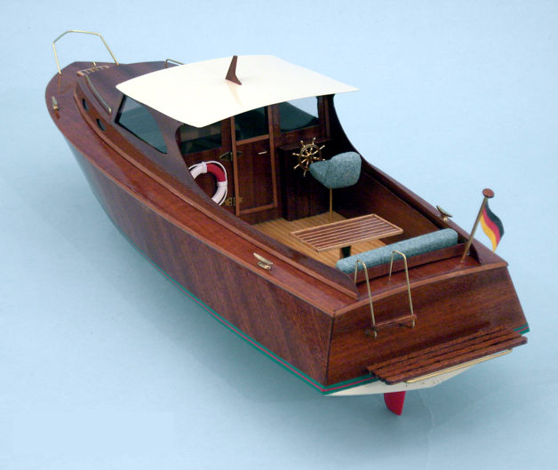 Aeronaut Diva Cabin Cruiser Boat Model Kit