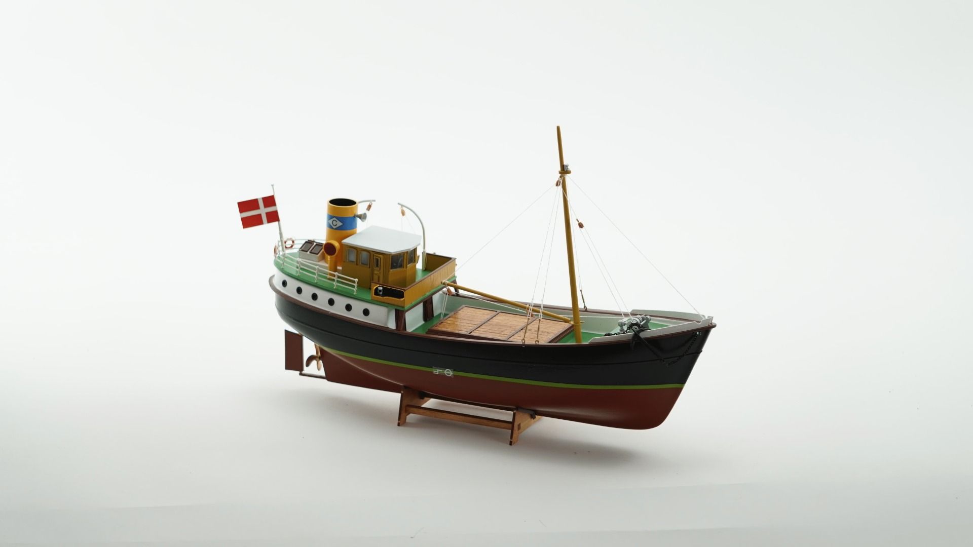 Billing Boats 1/60 Scale Carli Plastic Hull Model Kit