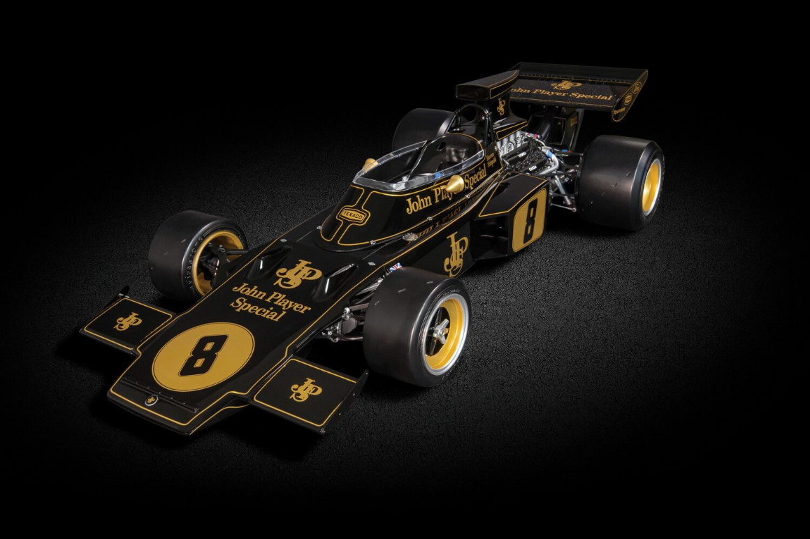 Pocher 1/8 Scale Emerson Fittipaldi Lotus 72D 1972 British GP Model Kit