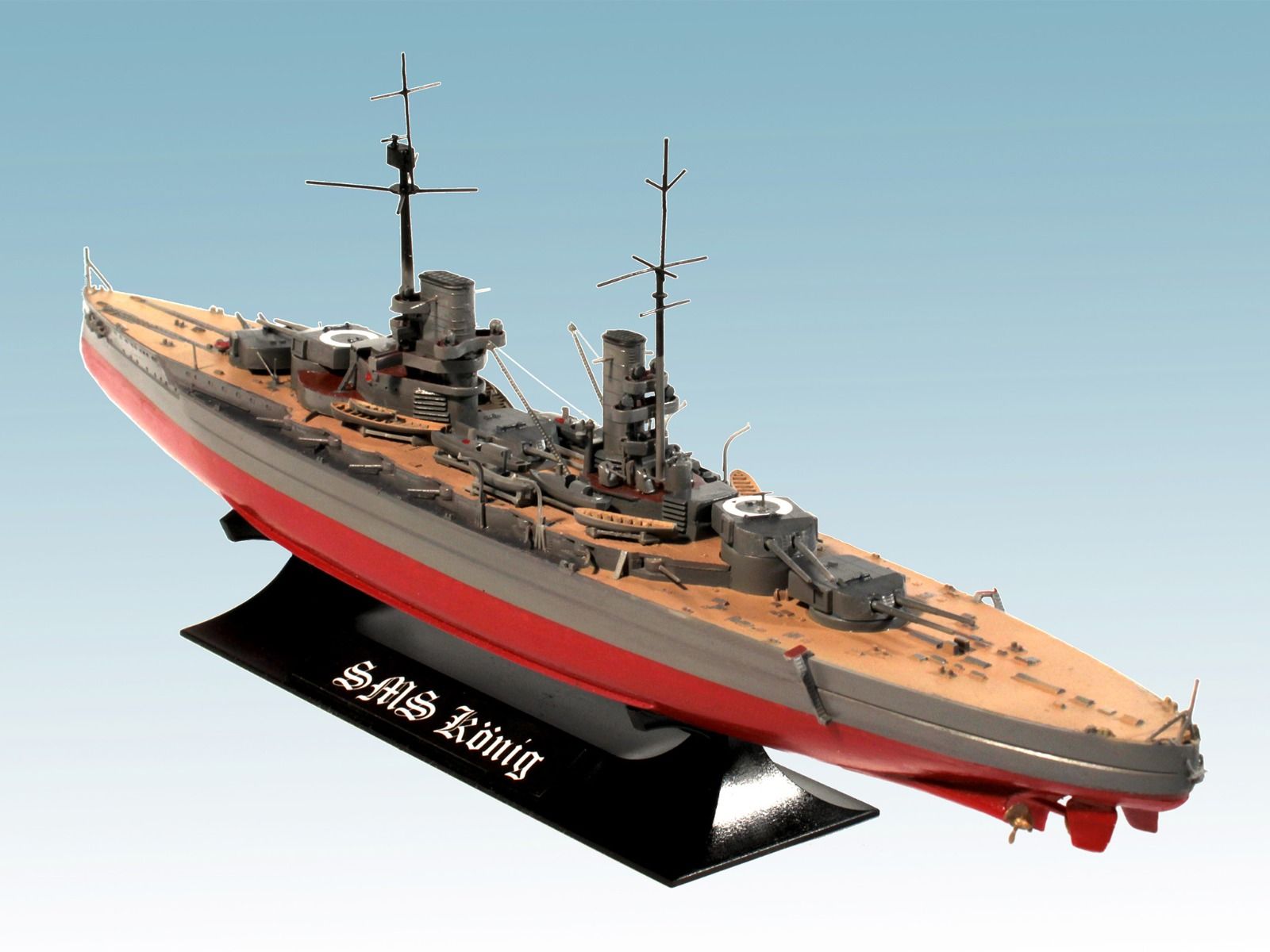 ICM 1/350 Scale König WWI German Battleship Model Kit