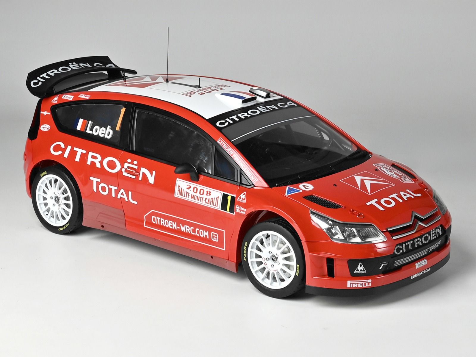 IXO 1/8 Scale Citroën C4 WRC 2008 Red Model Kit