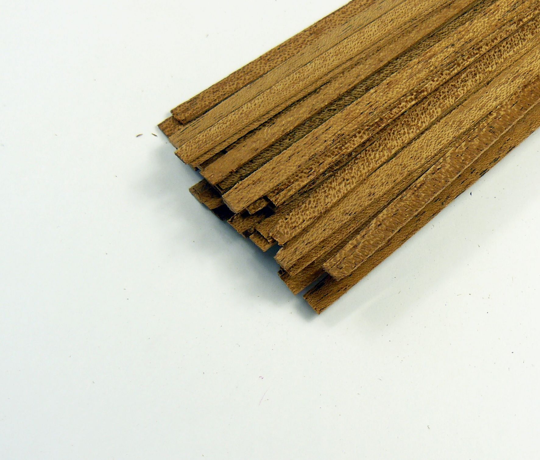 1000mm Mahogany Planking Bundles of 5