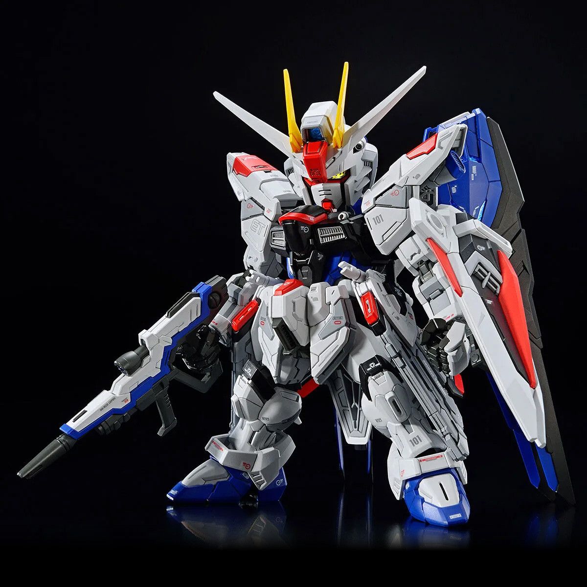 Bandai Namco MGSD Freedom Gundam Model Kit