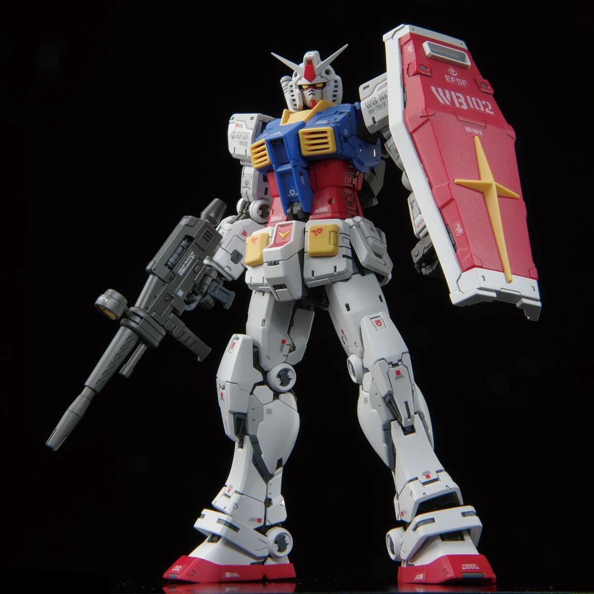 Bandai Namco 1/144 Scale RG RX-78-2 Gundam Version 2.0 Model Kit