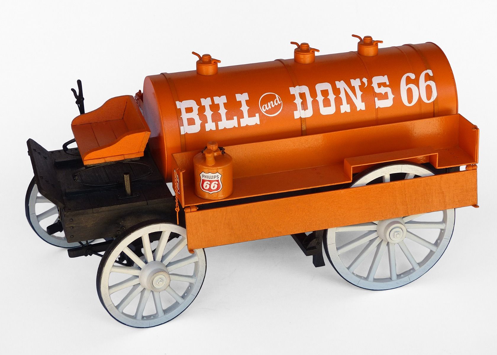 Model Trailways 1/12 Scale Phillips 66 Oil Tank Wagon Model Kit