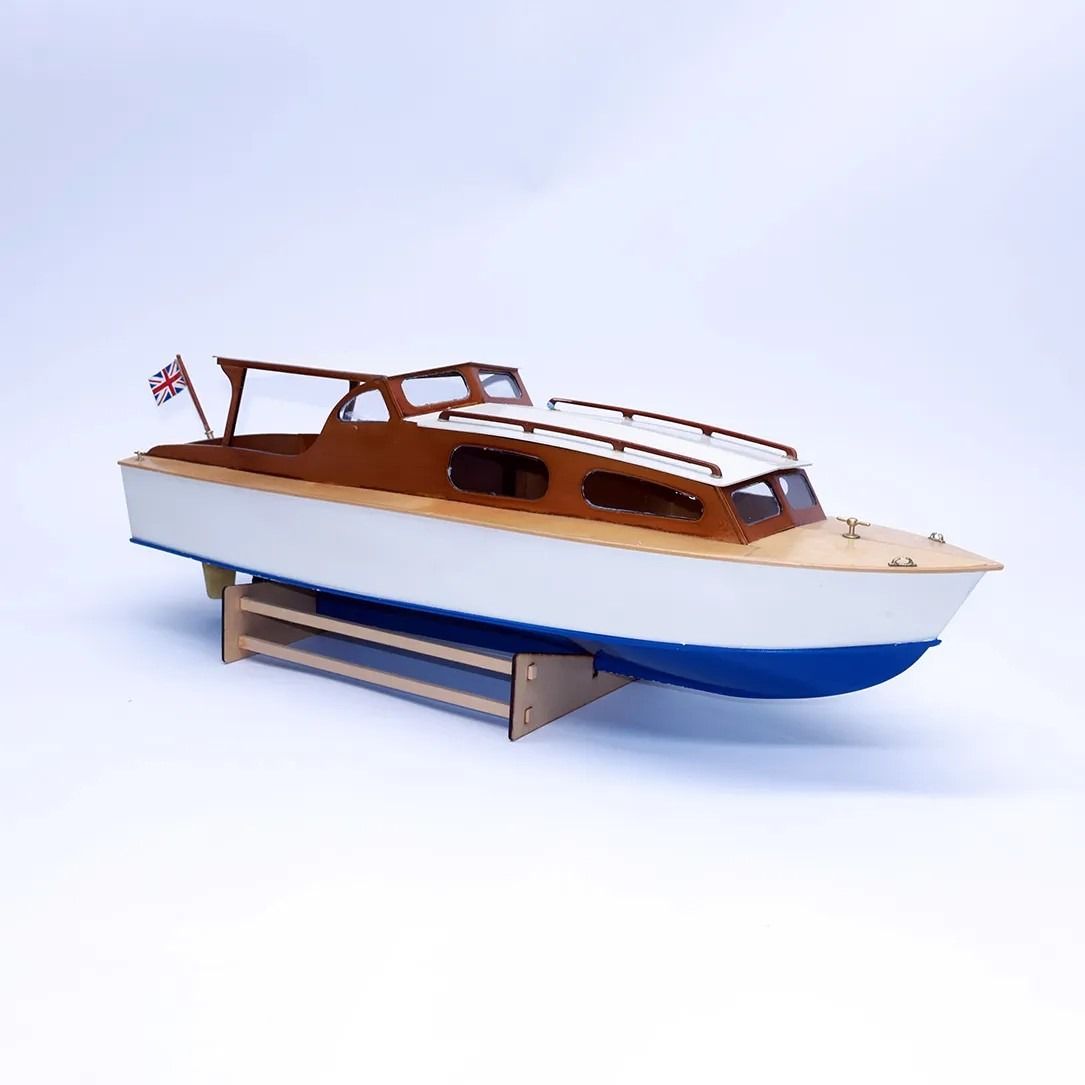 Slec Sea Rover with Fittings 29.5in Model Kit
