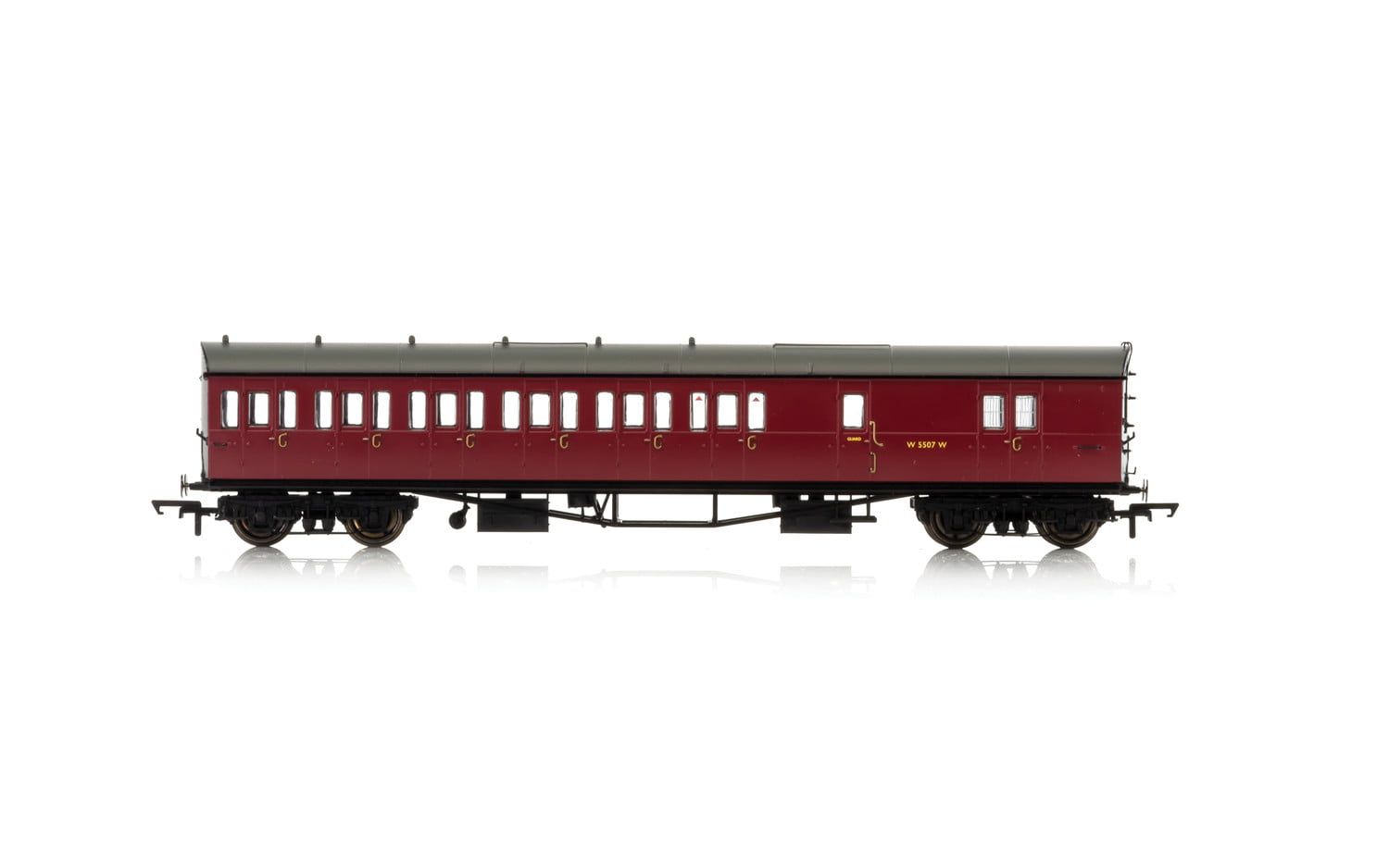Hornby BR, Collett 57' Bow Ended D98 Six Compartment Brake Third (Left Hand), W5507W - Era 4 OO Gauge
