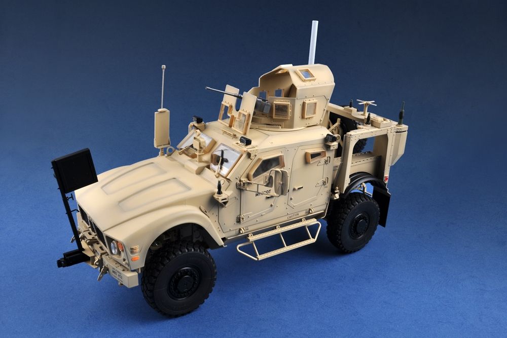 Trumpeter 1/72 Scale US Army M1240 M-ATV MRAP Vehicle Model Kit