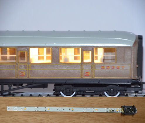 Train Tech Automatic Coach Lighting - Warm White/Standard OO Gauge