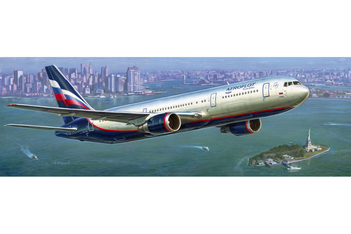 Zvezda 1/144 Scale Boeing 767-300 Model Kit