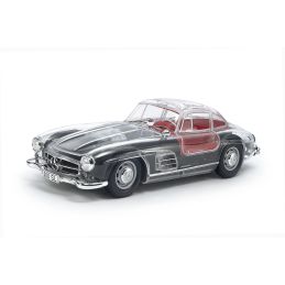 Tamiya 1/24 Scale Full View Mercedes-Benz 300SL Model Kit