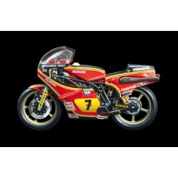Italeri 1/9 Scale Suzuki RG 500 XR27 (Team Heron Barry Sheene 1978)  Model Kit