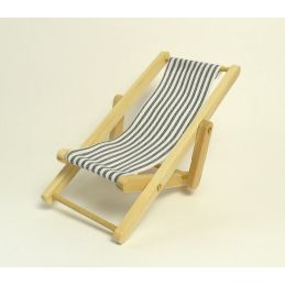 Deckchair for 12th Scale Dolls House