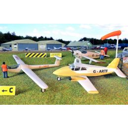Fordhampton Airfield Planes & Gliders Kit OO Gauge