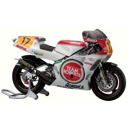 Hasegawa 1/12 Scale Yamaha YZR500 (0W98) Model Kit