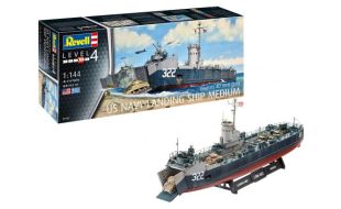 Revell 1/144 Scale US Navy Landing Slip Medium Model Kit 