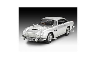 Revell 1/24 Scale Aston Martin DB5 – James Bond 007 Goldfinger Gift Set Model Kit