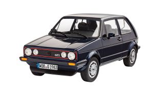 Revell 1/24 Scale Volkswagen Golf GTI Pirelli Model Kit