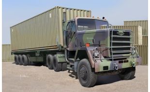 Trumpeter 1/35 Scale M915 Heavy US Army Truck Model Kit