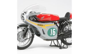 Tamiya 1/12 Scale Honda RC166 GP Racer Motorcycle Model Kit