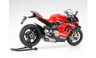 Tamiya 1/12 Scale Ducati Superleggera V4 Model Kit