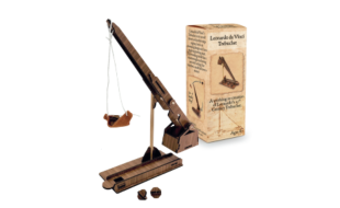 Pathfinders Da Vinci Mini Trebuchet Model Kit