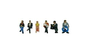Branchline Station Passengers Sitting 36-045 OO Gauge