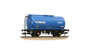 Branchline BR 45T TTA Tank Wagon 'Ciba-Geigy' Blue OO Gauge