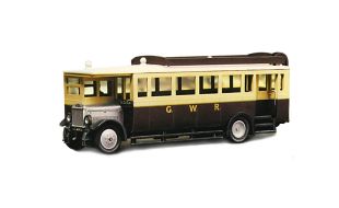Peco GWR Livery Maudslay Bus OO Gauge