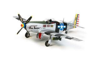 Tamiya 1/32 Scale North American P-51D/K Mustang Model Kit