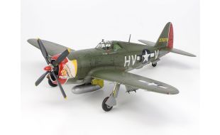 Tamiya 1/72 Scale P-47D Thunderbolt Razor Back Model Kit