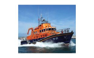 Airfix 1/72 Scale RNLI Severn Class Lifeboat Model Kit