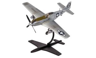 Airfix 1/72 Scale North American P-51D Mustang Starter Set Model Kit