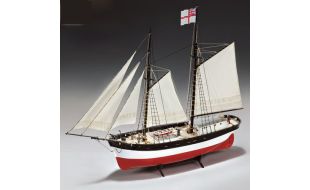 Amati 1/60 Scale Hunter Q Ship Model Kit