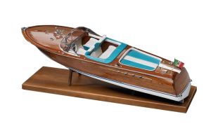 Amati 1/10 Scale Riva Aquarama Italian Runabout Quality Model Kit